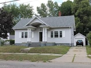 409 Knapp St NE, Grand Rapids, MI 49505