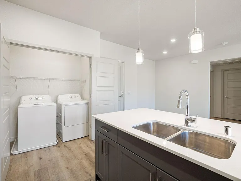 La Vida 55+ Luxury Living — Photo 39