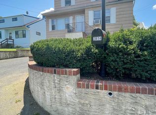 2814 Old Welsh Rd, Willow Grove, PA 19090