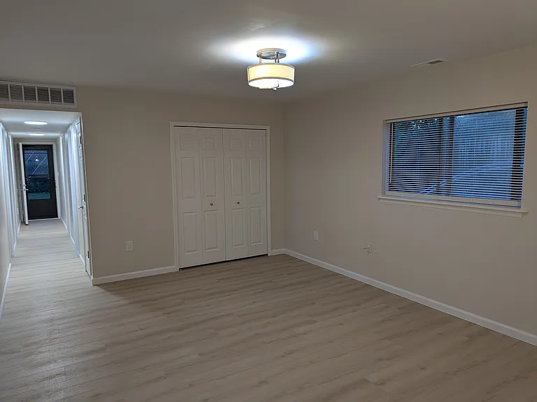 20732 Williamson St — Photo 16