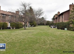 1201 Beau Dr, Park Ridge, IL 60068