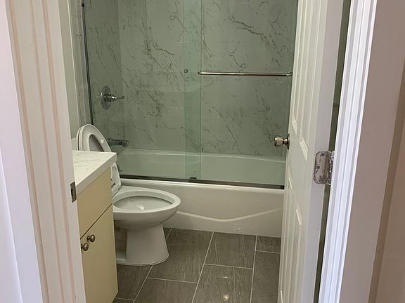 2nd image of 2641 Valleywood Dr