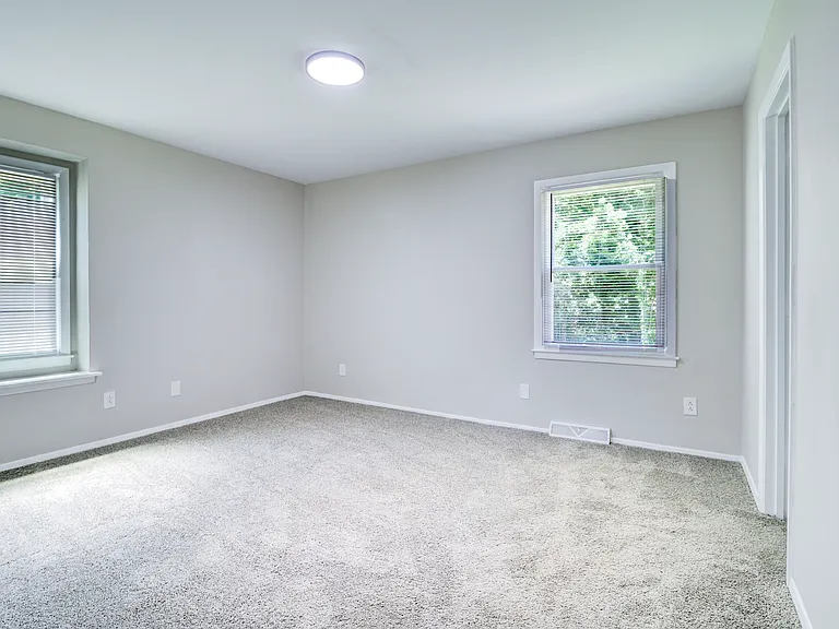 5900 Ferndale Pl — Photo 14