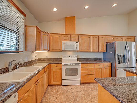 2nd image of 11771 S Gila St