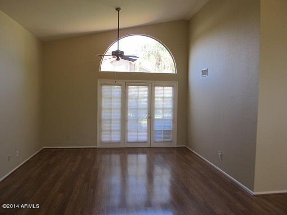 4th image of 176 W Dawn Dr