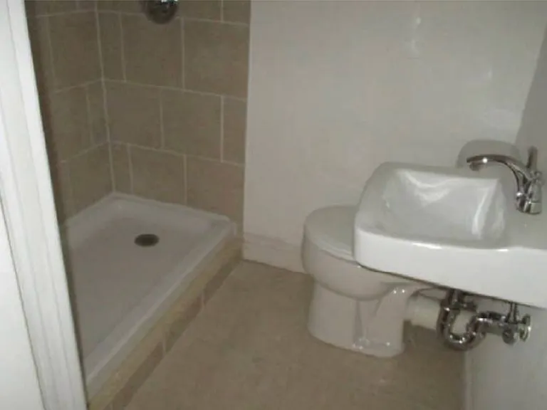 Basement: Bath