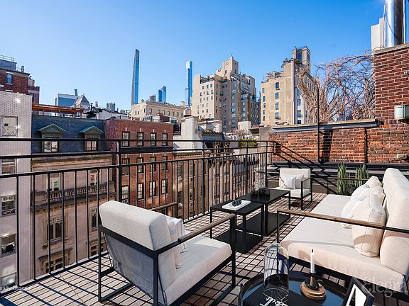 5th image of 23 E 67th St #Penthouse