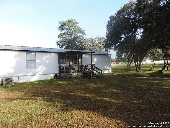 4th image of 102 Oak Valley Dr