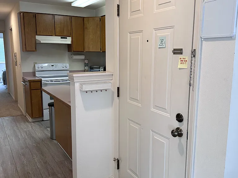 5261 Brooklyn Ave NE #202 — Photo 7