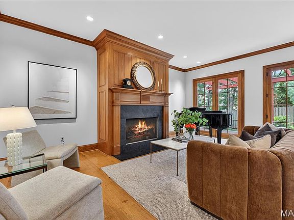 5th image of 1189 Hampton Park Dr
