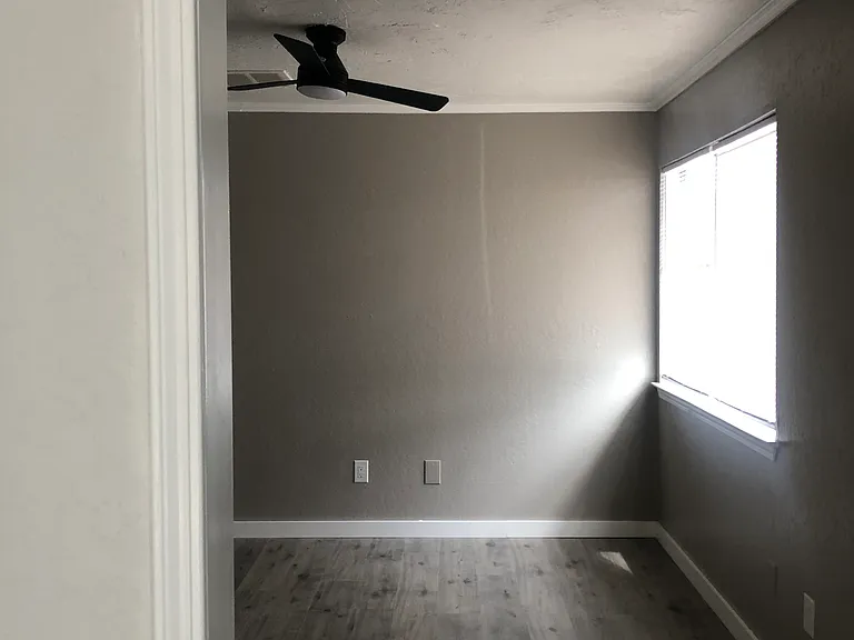 11530 N May Ave #D104 — Photo 22