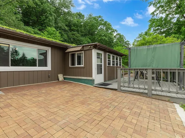 1369 Old Pulaski Rd, New Castle, PA 16105