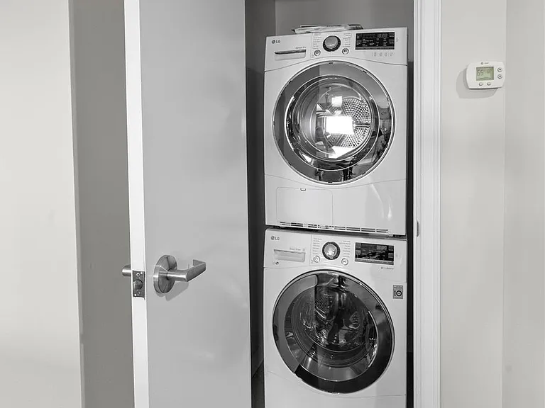 525 W Lafayette Blvd #21B — Photo 32