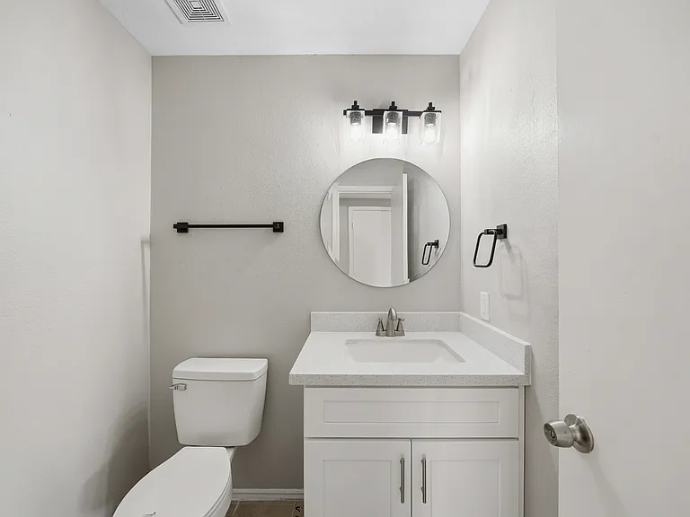21619 Knightsbrook Ln — Photo 11