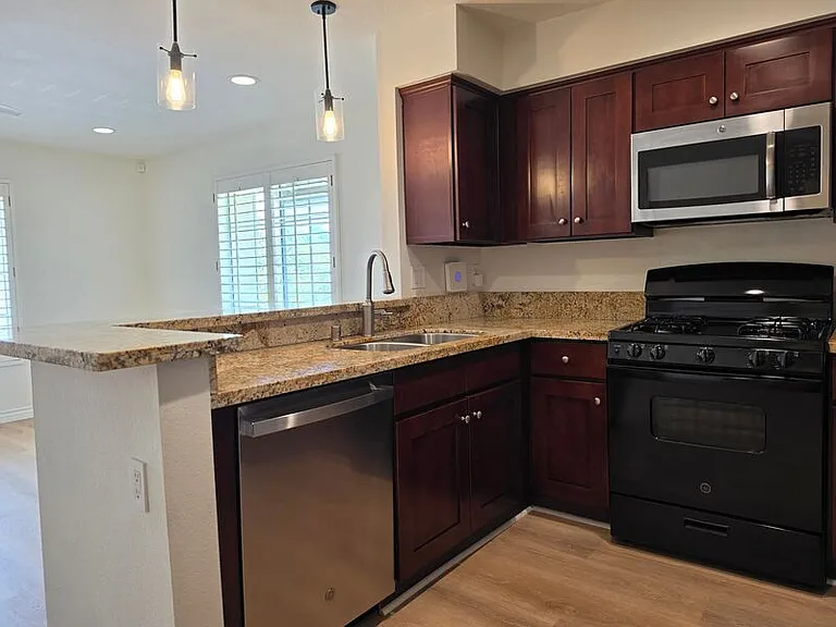 19801 Meadow Ridge Dr #57 — Photo 22