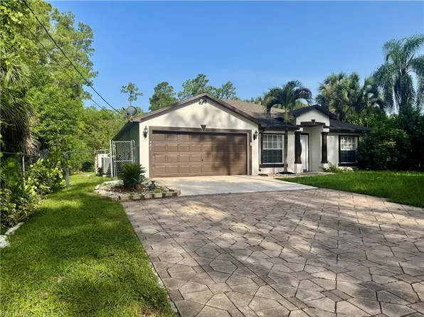 461 1st ST NW, NAPLES, FL 34120