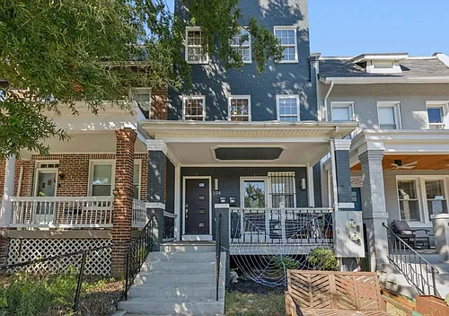 224 S St NE #2 Photo 1