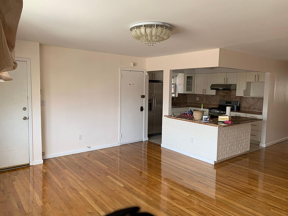 1st image of 4322 223rd St Fl 1