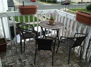 203 N Harding Ave, Margate, NJ 08402