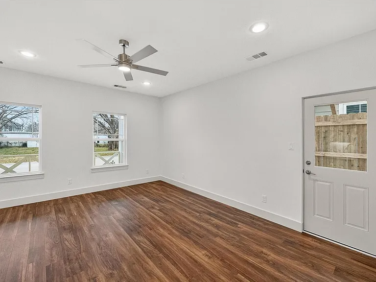 502 E Kimball St #1 — Photo 12