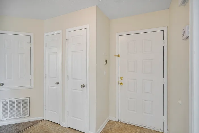6716 Willowbrook Dr #7 — Photo 6