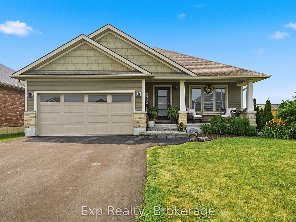 1st image of 7 Tessa Blvd