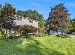6603 Guildford Dr, Shelby Township, MI 48316