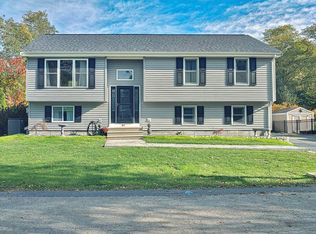 41 Hart Ave, Taunton, MA 02780
