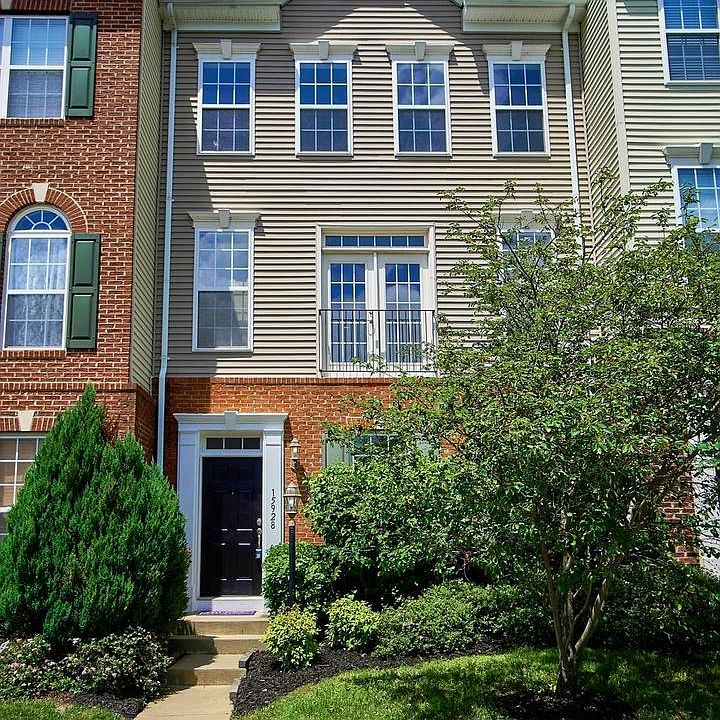 1st image of 15928 Greymill Manor Dr