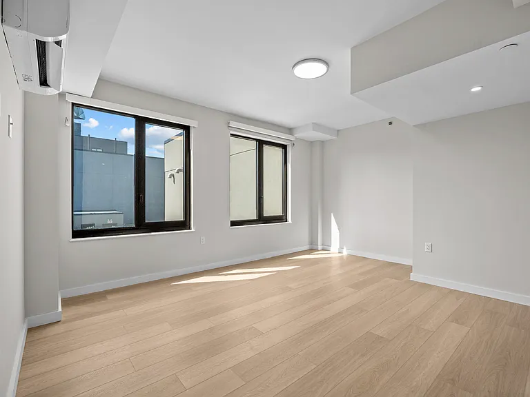 2905 W 17th St #8D — Photo 6