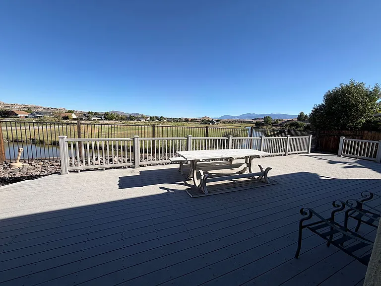 1041 Turnberry Dr — Photo 19