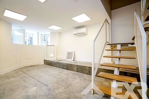 Rented by EXR | media 8