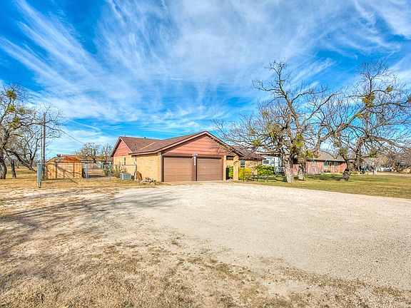 2nd image of 8849 N Grape Creek Rd