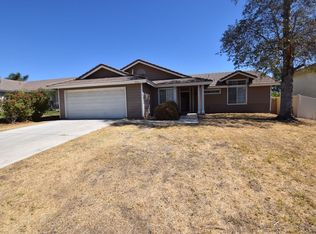 950 N Sugar Pine Cir, Banning, CA 92220