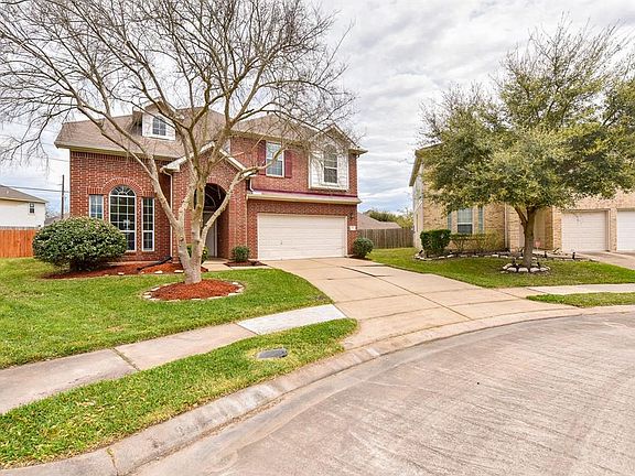 2nd image of 3907 Floral Way Ct