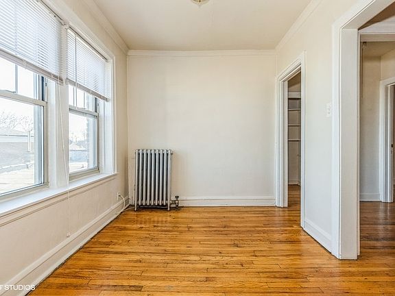 3rd image of 4846 W Wrightwood Ave #D2