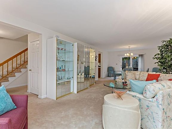 4th image of 6 Vista Ct