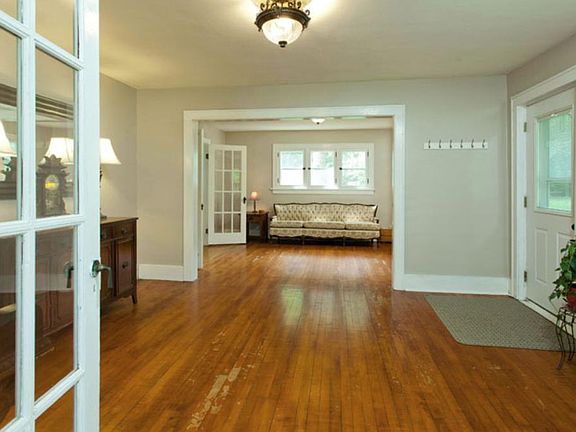 5th image of 1034 Park St