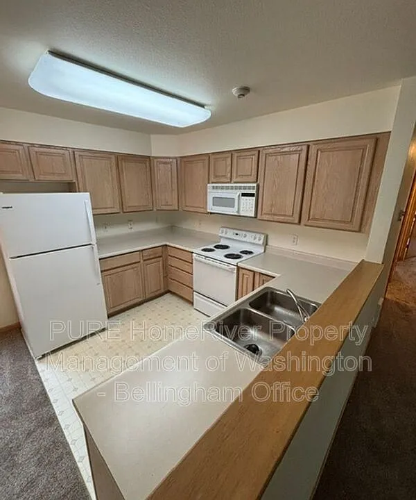 655 W Horton Rd #240