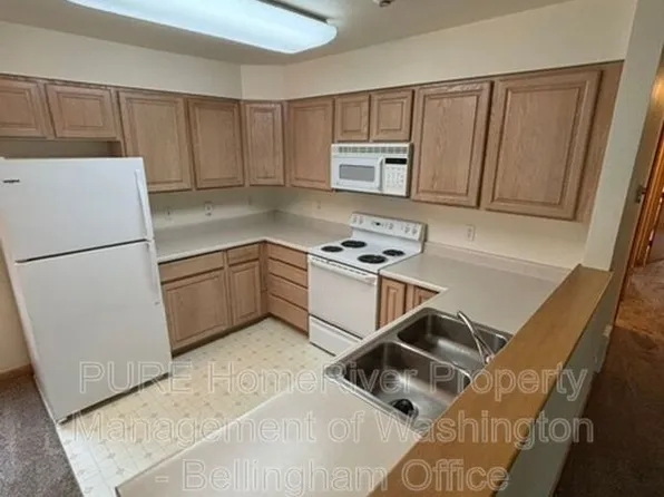 655 W Horton Rd #240, Bellingham, WA 98226