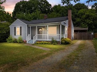 413 W Gilbreath St, Graham, NC 27253