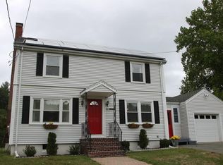 62 Lynn Fells Pkwy, Saugus, MA 01906