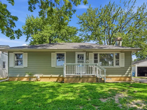 1009 38th Ave, East Moline, IL 61244