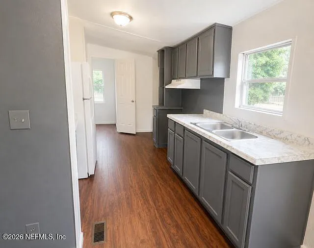 3521 Whitehall St — Photo 5