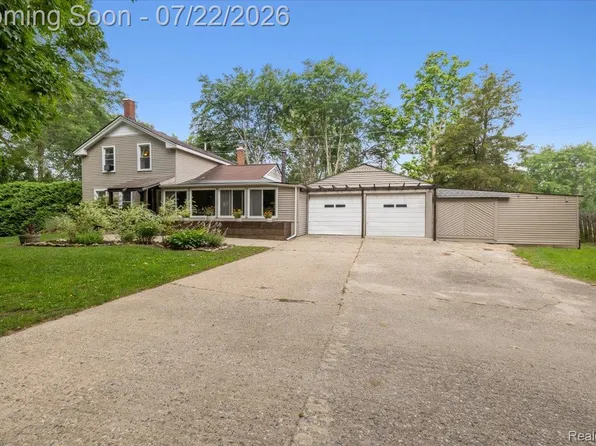 16036 Worden Rd, Holly, MI 48442