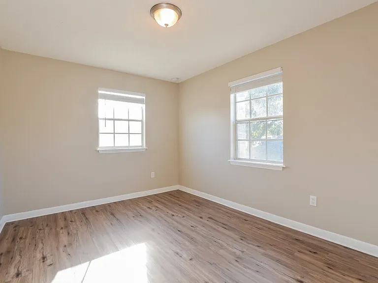 2233 Grand Tree Ct — Photo 14