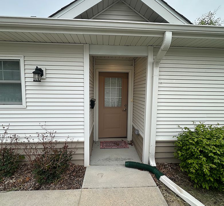 1st image of 936 Northampton St