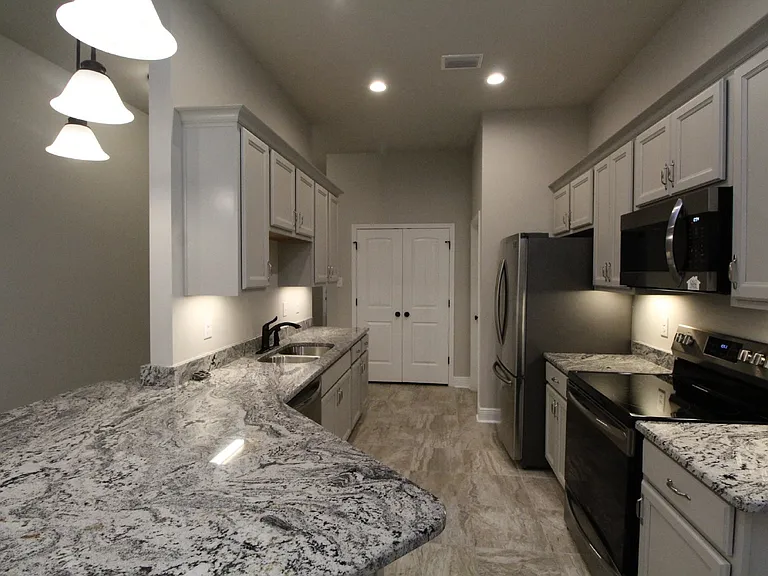 8480 Beech Tree Rd — Photo 5