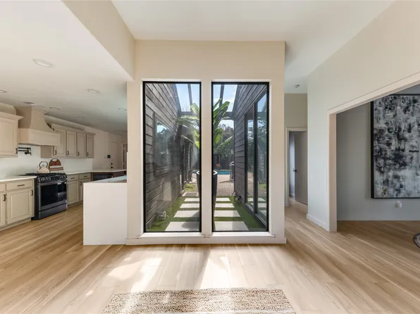 12137 Cross Creek Dr, Dallas, TX 75243