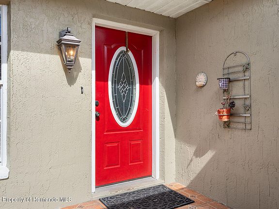4th image of 9267 Gibralter St